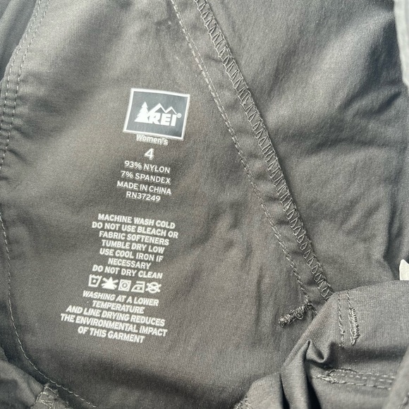 REI Women’s Pants Size 4 - Picture 4 of 4
